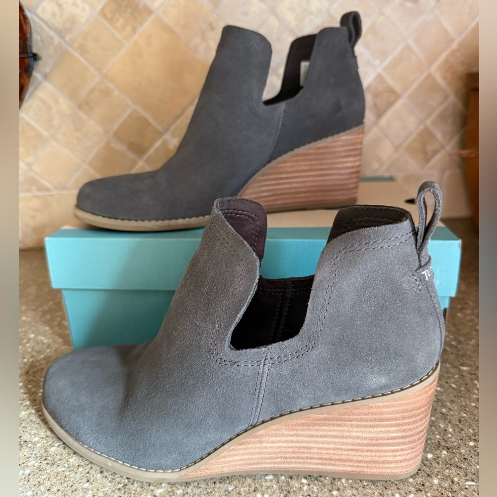 Toms Gray Suede Wedge Shoes